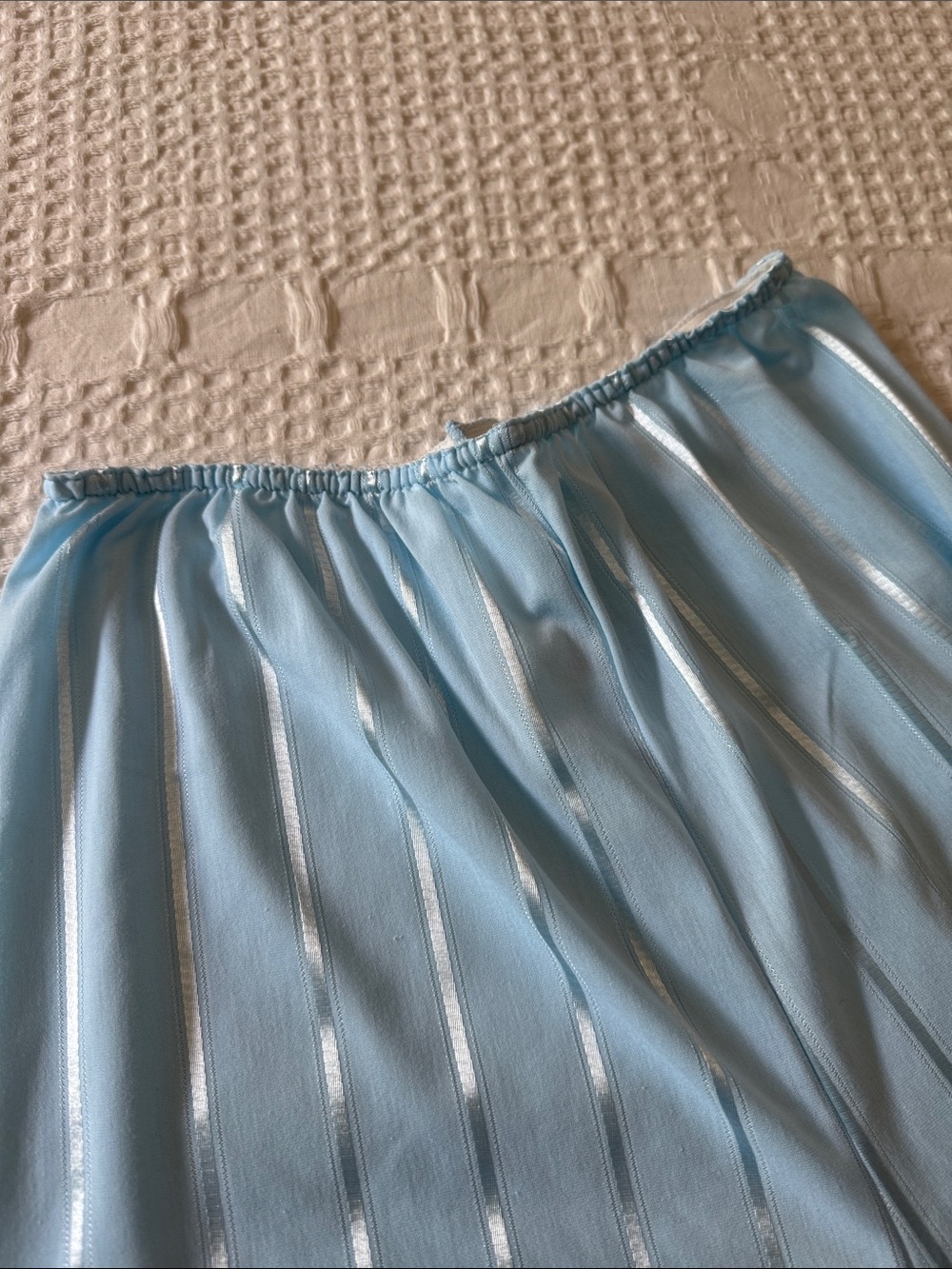 Petra Fashions Light Blue Satin Loungewear Set - Picture 4 of 6